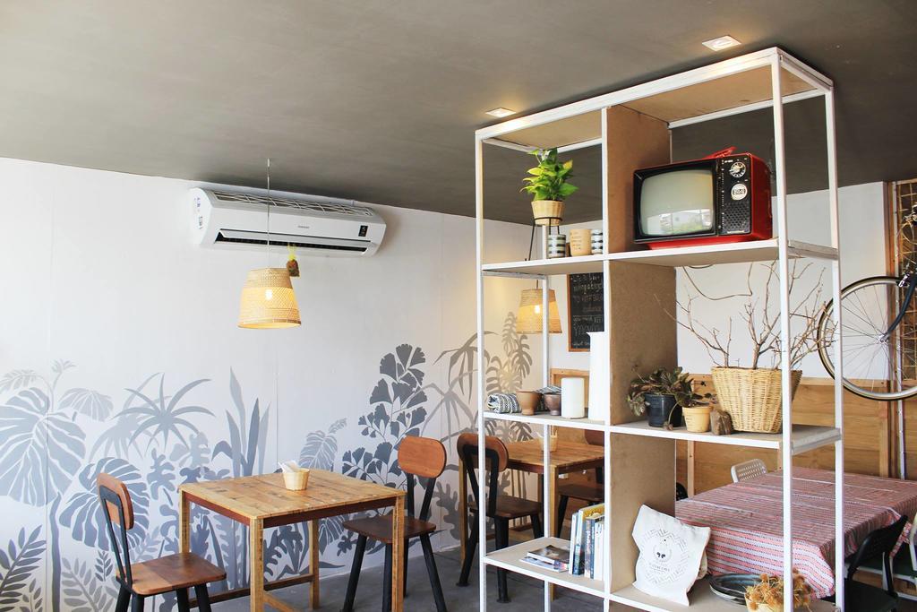 The Goose Cafe And Hostel Ubon Ubon Ratchathani Buitenkant foto