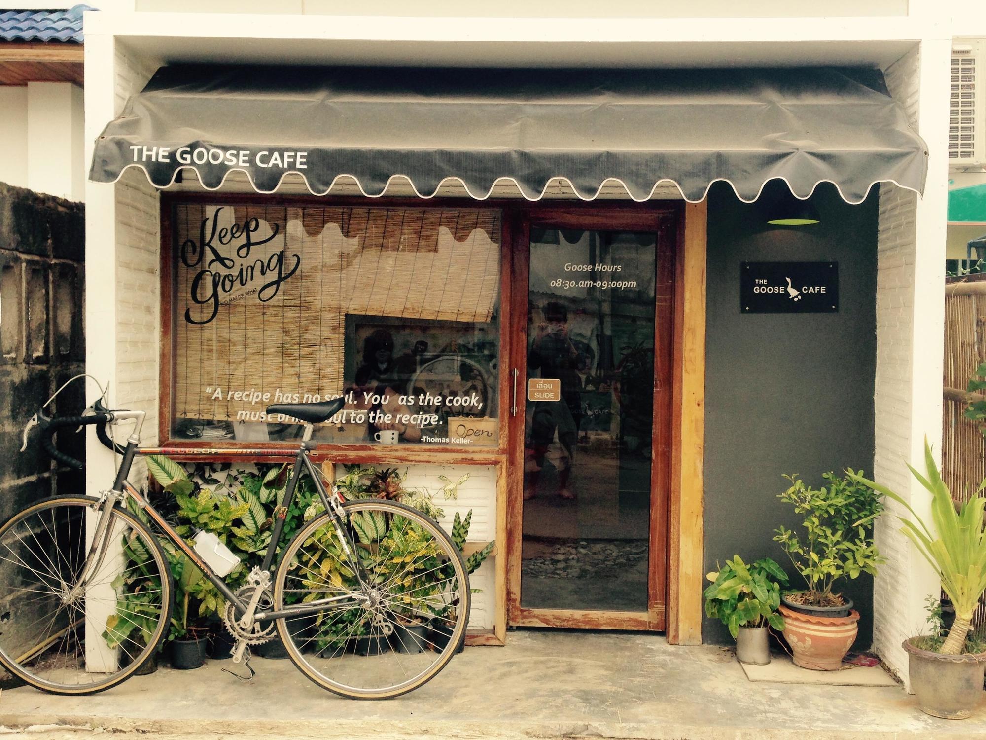 The Goose Cafe And Hostel Ubon Ubon Ratchathani Buitenkant foto