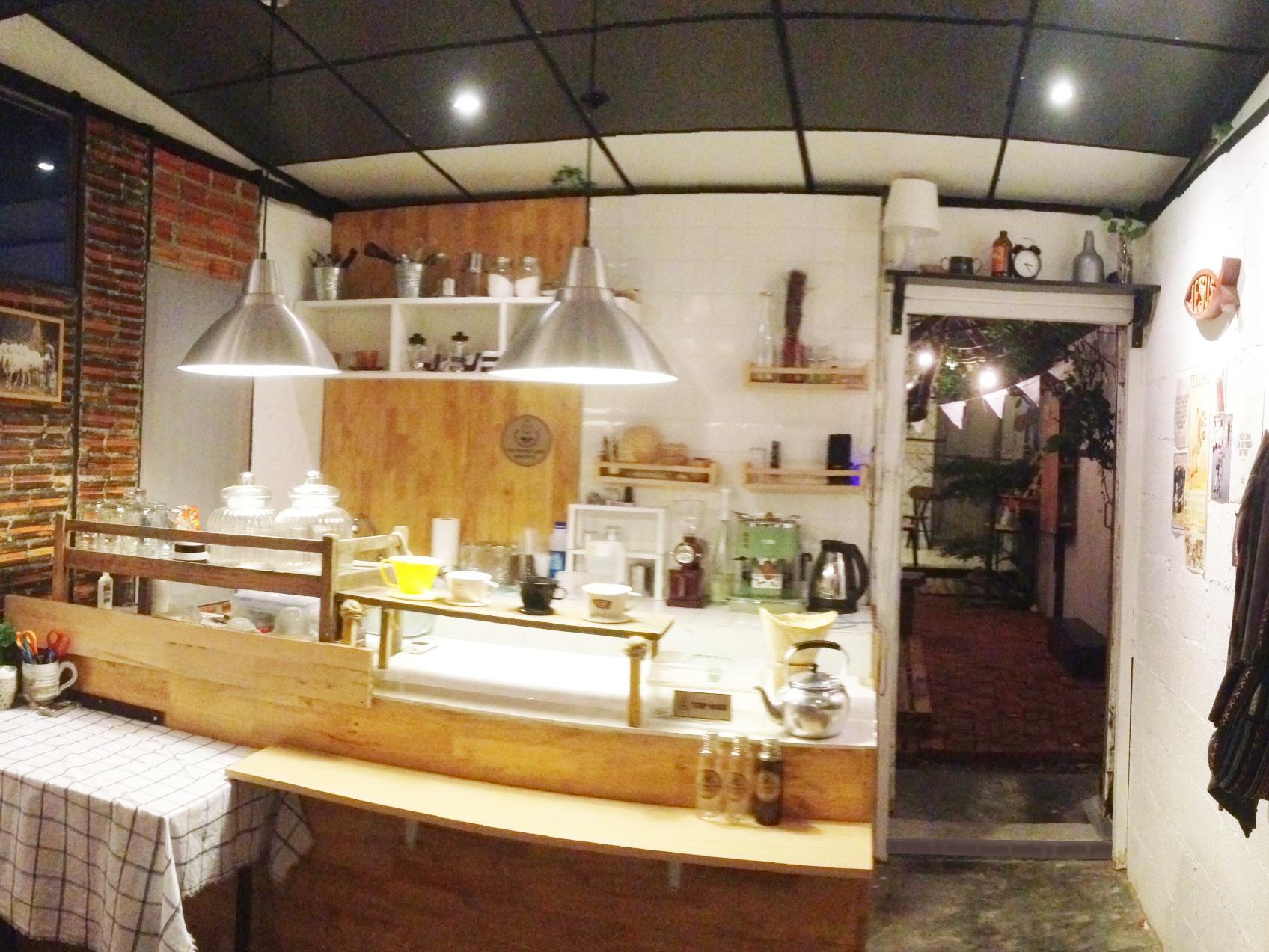 The Goose Cafe And Hostel Ubon Ubon Ratchathani Buitenkant foto